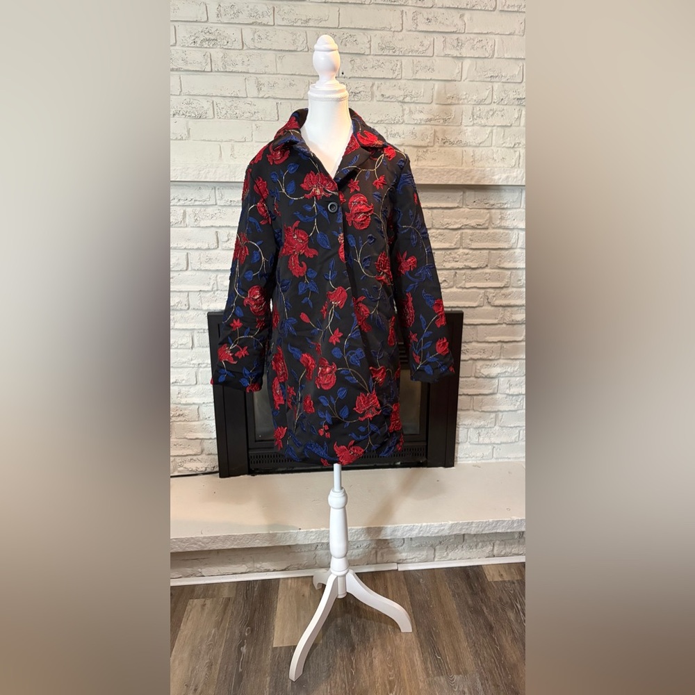 Slinky Brand Black Red Blue Floral Metallic Jacket Topper Size M